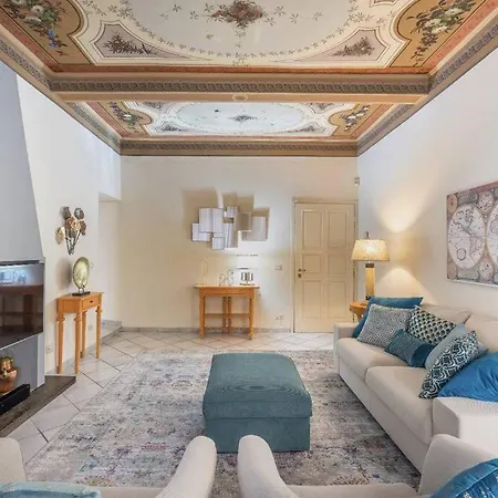 Piazza Grande Boutique